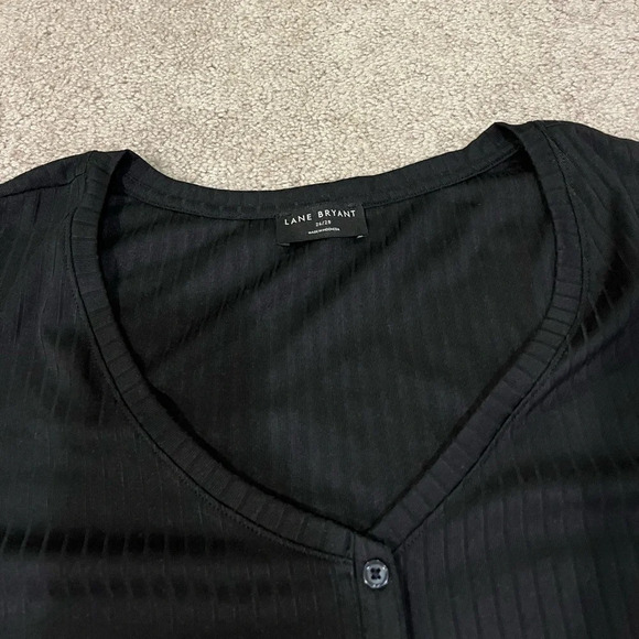 Classic V-Neck Button Tee - Picture 4 of 6